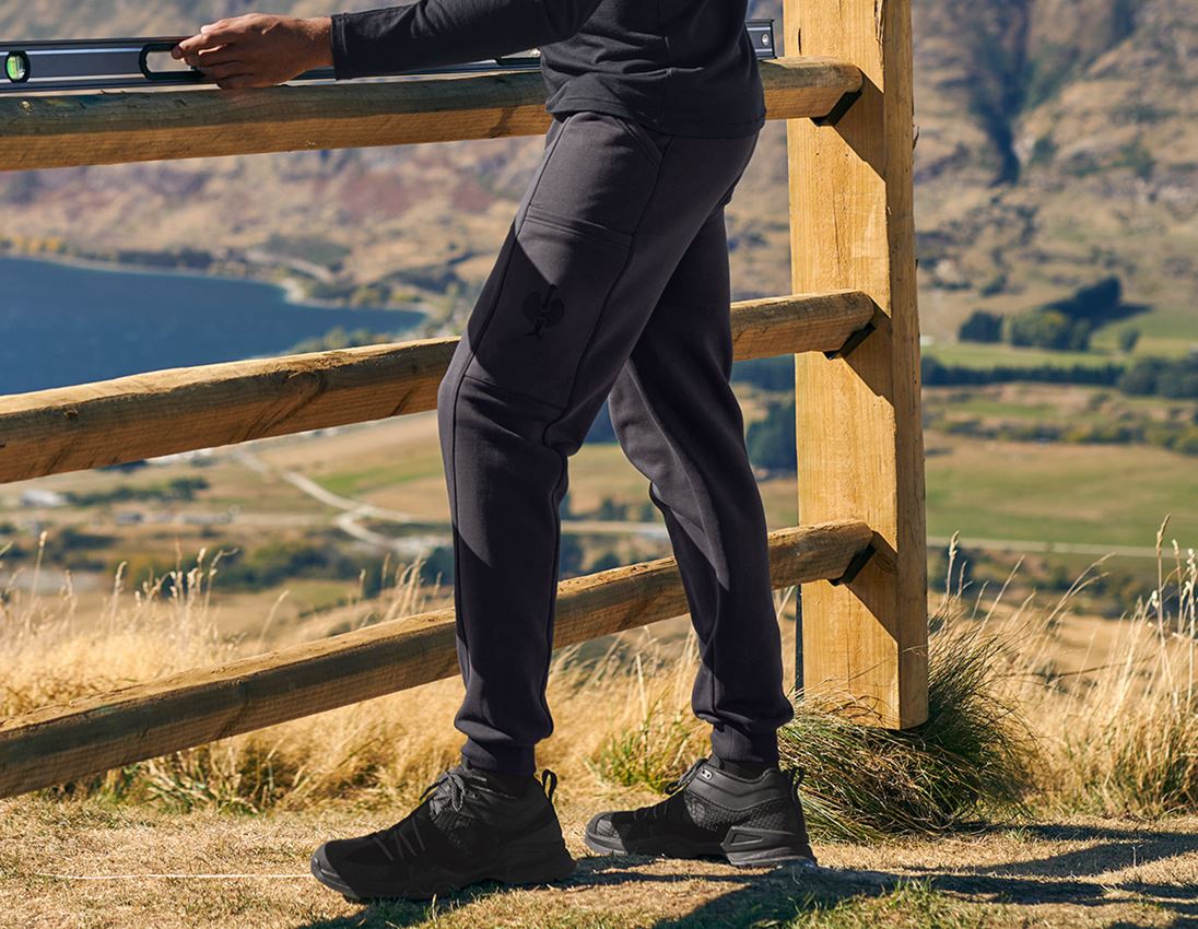 Oděvy: Teplákové kalhoty light e.s.trail + černá