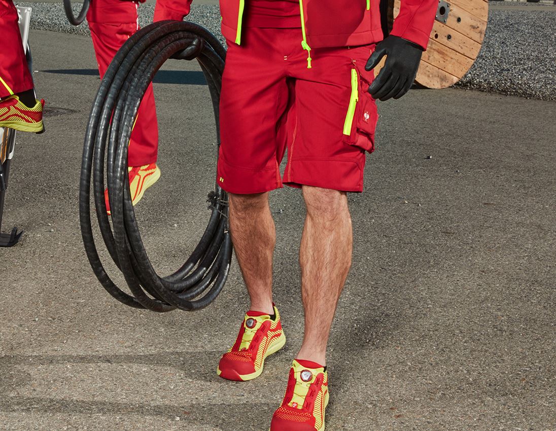 Oděvy: SADA: Kalhoty e.s.motion 2020+šortky+fotbalový míč + ohnivě červená/výstražná žlutá