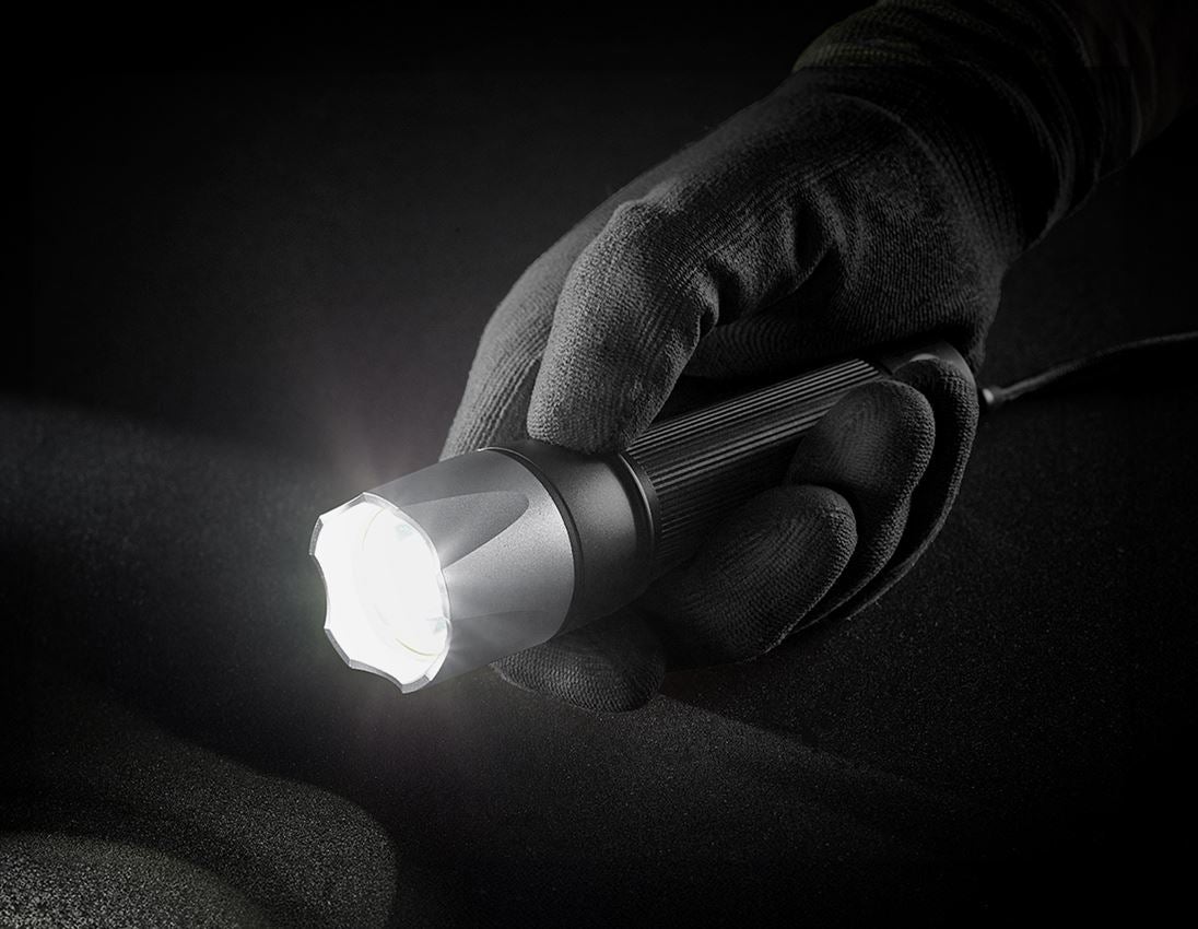Světla | svítilny: e.s. Kapesní svítilna LED na baterie FL5 1