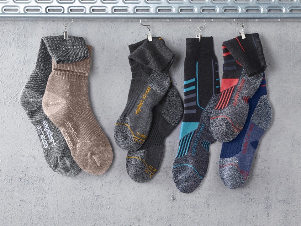 Funkční ponožky - od chladivých po silně hřejivé, s kompresní funkcí nebo bez ní